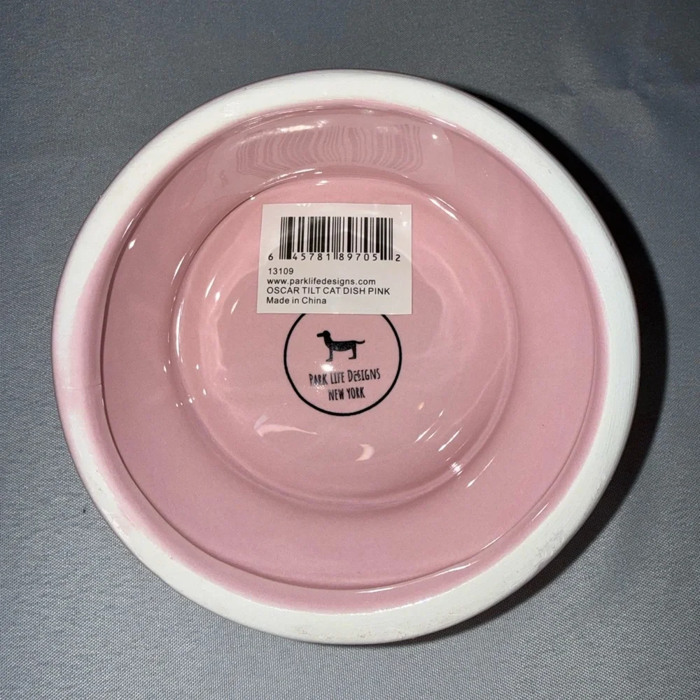 Park Life Designs - New York- Pink Cat Bowl- Hold 1 1/2 Cups. NWT